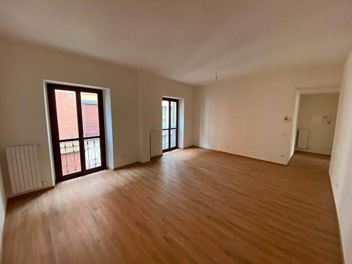 Appartamento quadrilocale in affitto in Via Bartolomeo Zucchi, Centro Storico, Monza