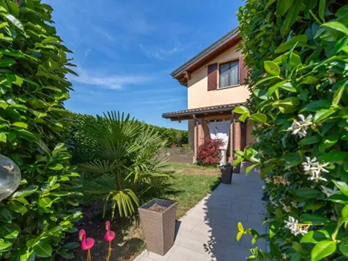 Casa trilocale in vendita in Via Palmiro Togliatti, Torrile