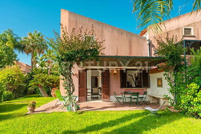 Casa quadrilocale in vendita in Contrada Arcile, Augusta