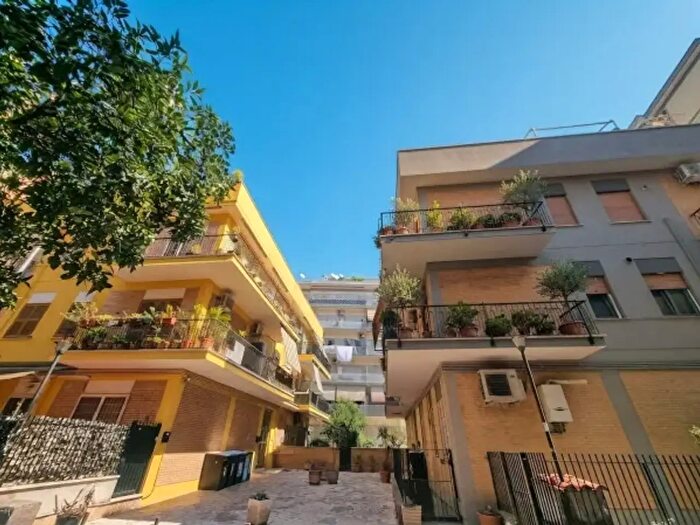 Appartamento trilocale in vendita in Via Trento, Ciampino