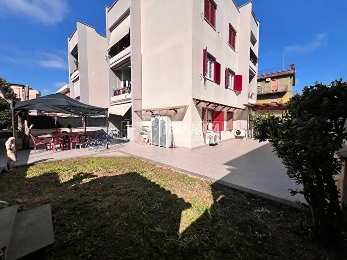 Appartamento quadrilocale in vendita in Via di Casalotti, Roma