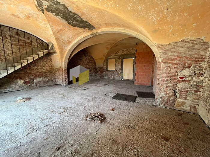 Casa con 6 locali in vendita in Gigli, San Giuliano Terme