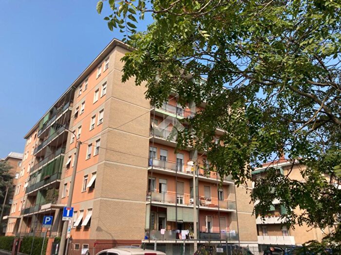Appartamento con 5 locali in vendita in Via Brescia, Parma