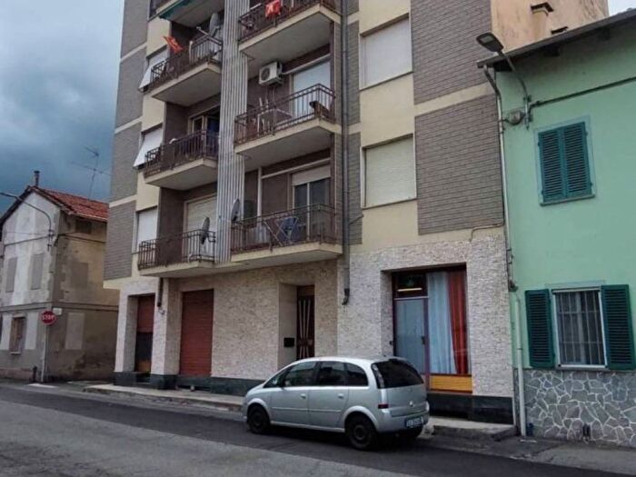 Appartamento trilocale in affitto in Via Dante Alighieri, Centro, Livorno Ferraris