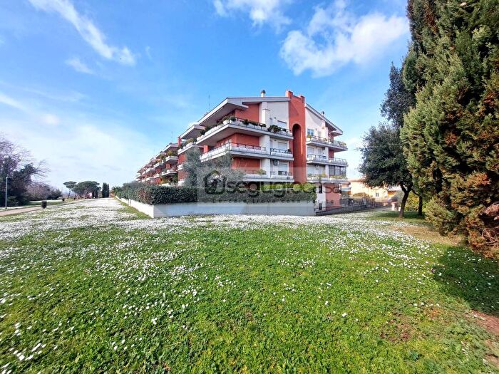 Appartamento trilocale in affitto in Via Braccianense, La Storta, Roma