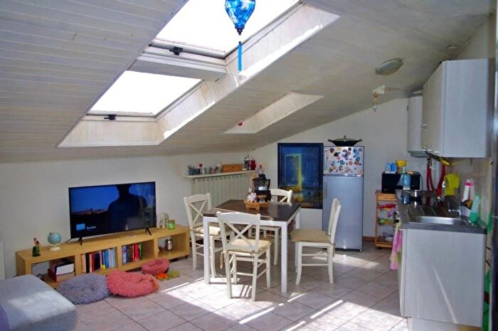 Casa trilocale in vendita in Zona Cascinetta Gallarate, Gallarate