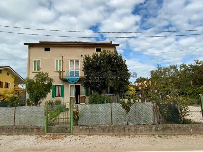 Casa in vendita in Via Pralungo, Selvazzano Dentro