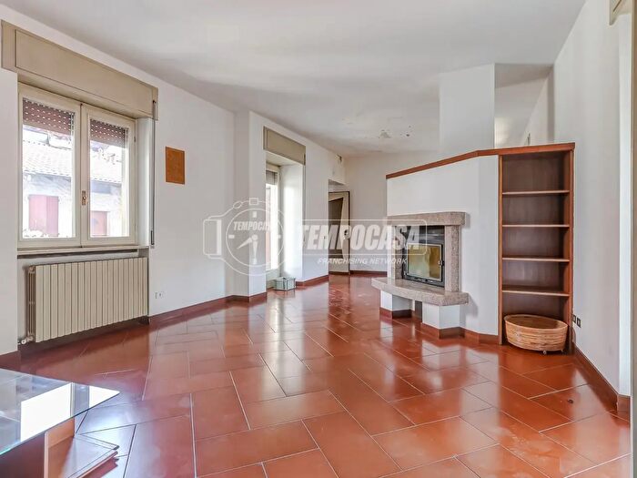 Appartamento quadrilocale in vendita in Via Gallidabino Cesare, Somma Lombardo