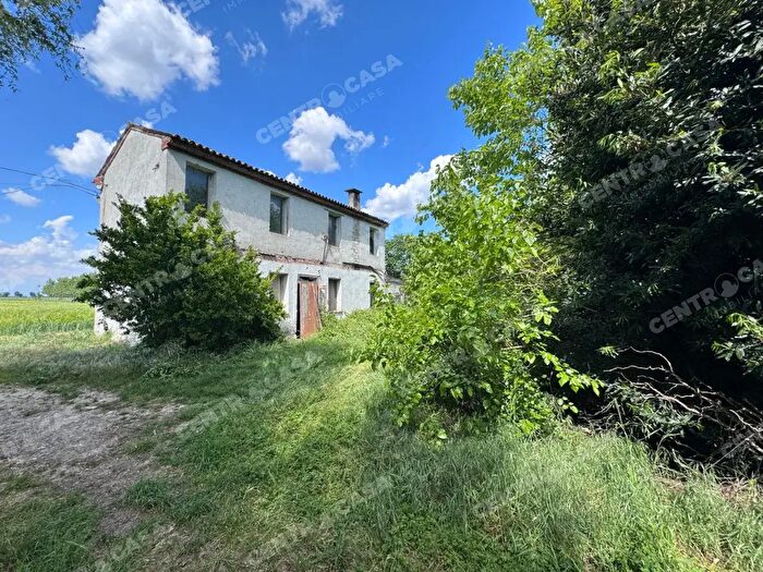 Casa trilocale in vendita in Via Valle, Legnago