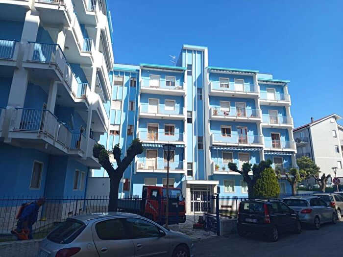 Appartamento quadrilocale in affitto in Via Castiglione, Centro, Lanciano