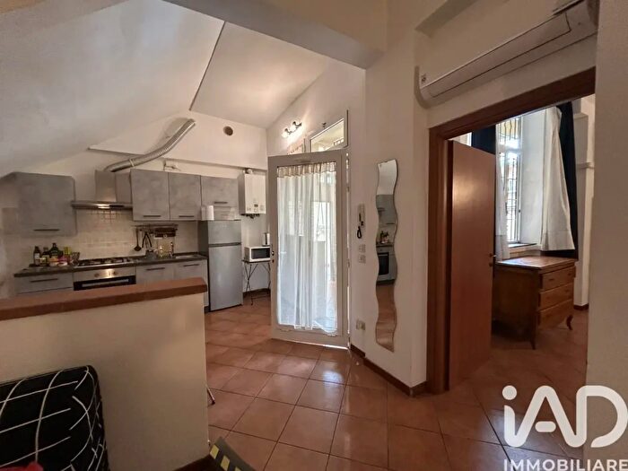 Appartamento trilocale in affitto in Viale Francesco Redi, Firenze