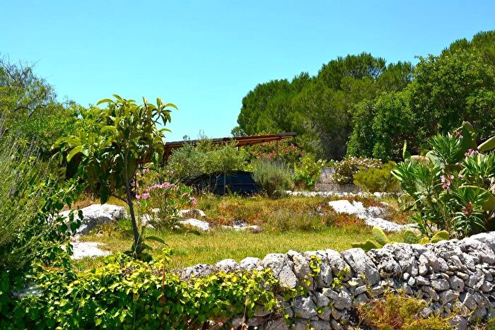 Casa con 5 locali in vendita in Hotel Noto Marina, Noto