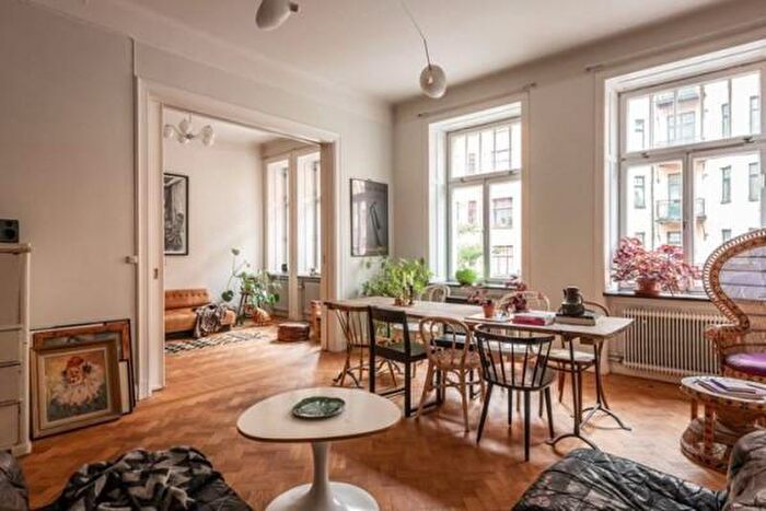 Casa con 6 locali in vendita in Via Emilio Roncaglia, Modena