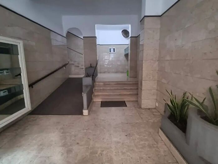 Appartamento con 7 locali in vendita in Via Salento, Taranto