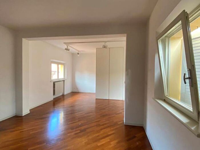 Appartamento con 5 locali in affitto in Via Canalino, Centro Storico, Modena