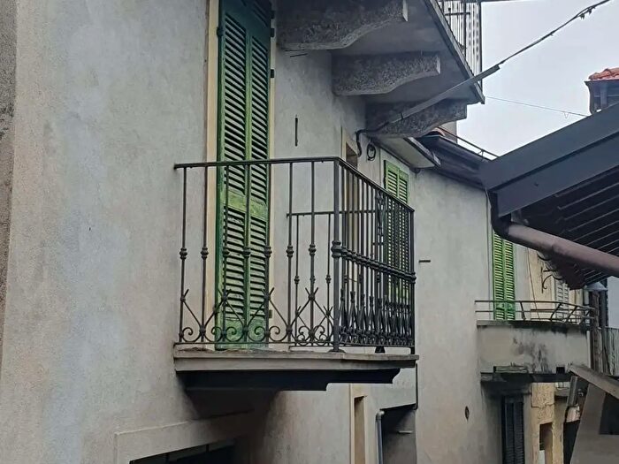 Casa quadrilocale in vendita in Via XX Settembre, San Bernardino Verbano