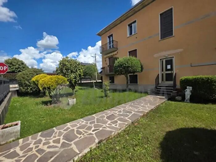 Appartamento trilocale in vendita in Via Ludovico Ariosto, Cassano Magnago