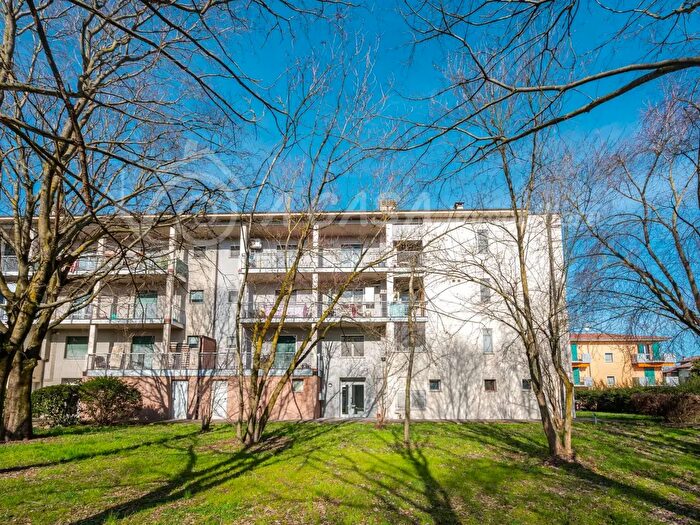 Appartamento trilocale in vendita in Via Piemonte, San Secondo Parmense