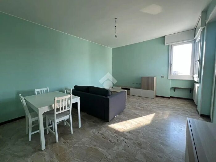 Appartamento bilocale in vendita in Via Toscana, Carugate