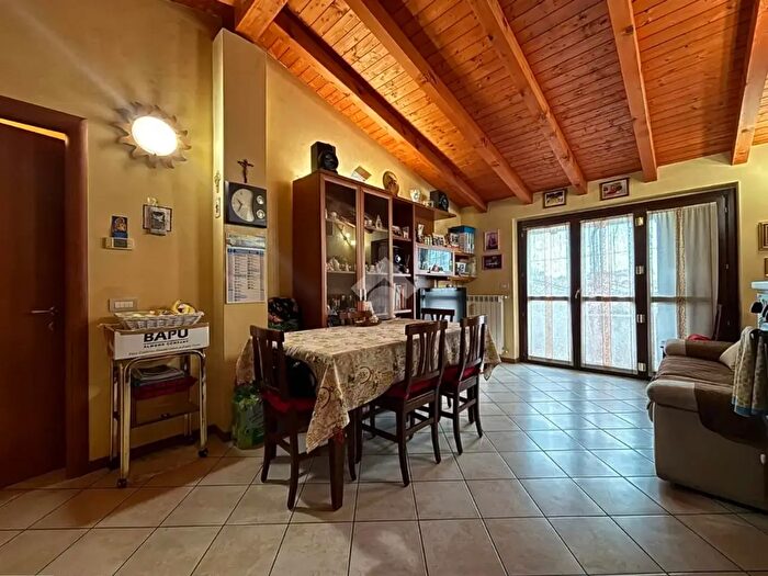 Appartamento bilocale in vendita in Via della Resistenza, Truccazzano