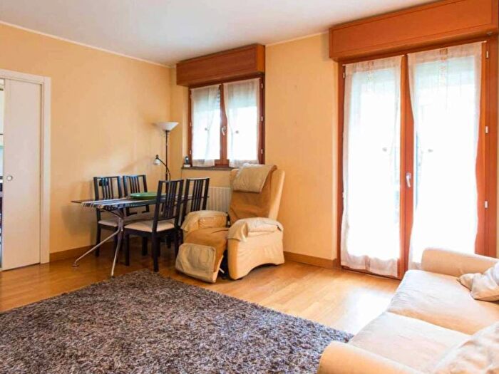 Appartamento trilocale in affitto in Via Giovanni Segantini, Navigli Darsena, Milano