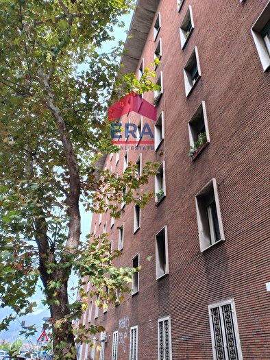 Appartamento con 5 locali in vendita in Circonvallazione Nomentana, Roma