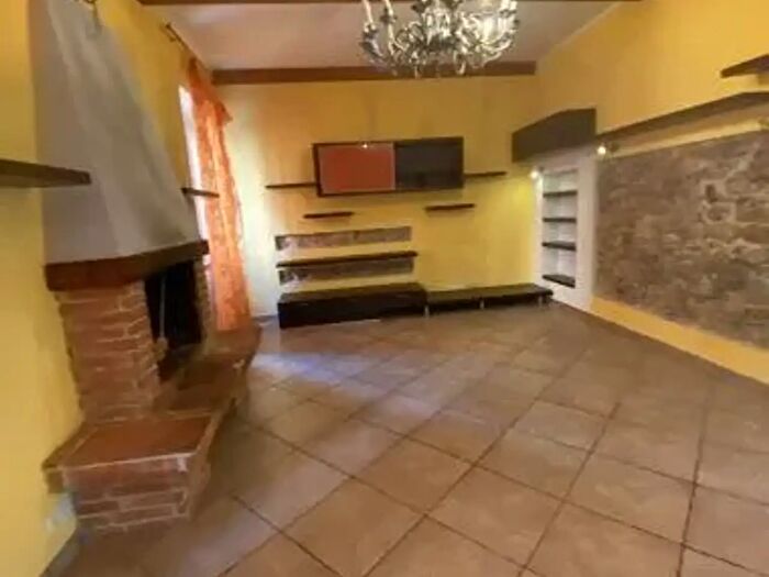 Appartamento con 6 locali in vendita in Ameglia
