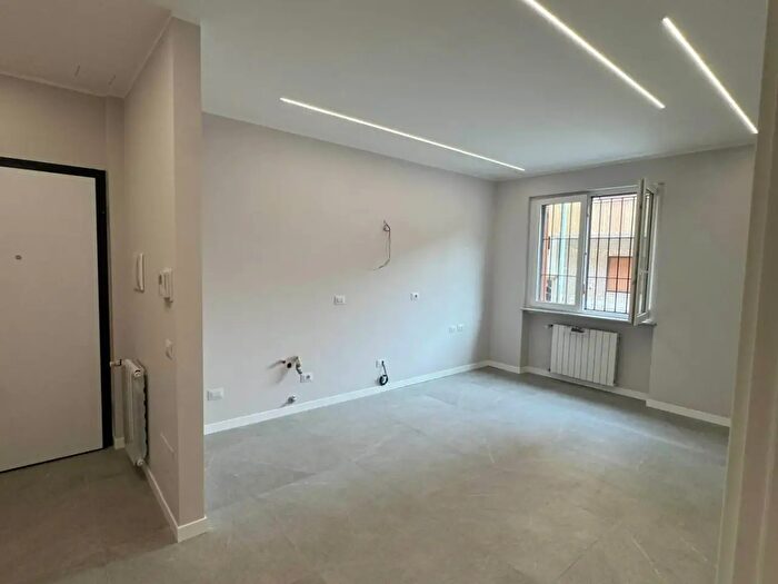 Appartamento bilocale in vendita in Via Lomeni, Magenta