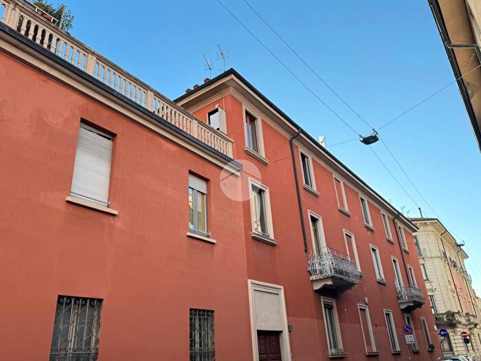 Appartamento bilocale in affitto in Via Caianello, Milano