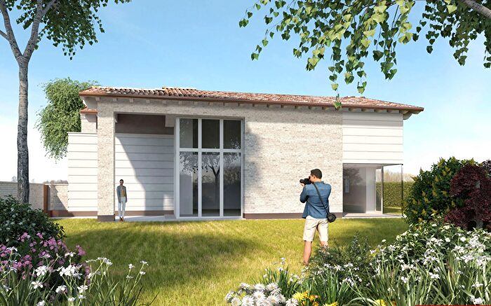 Casa con 6 locali in vendita in Parma