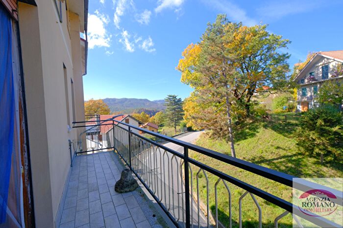 Appartamento quadrilocale in vendita in Via Cristoforo Colombo, Tiglieto