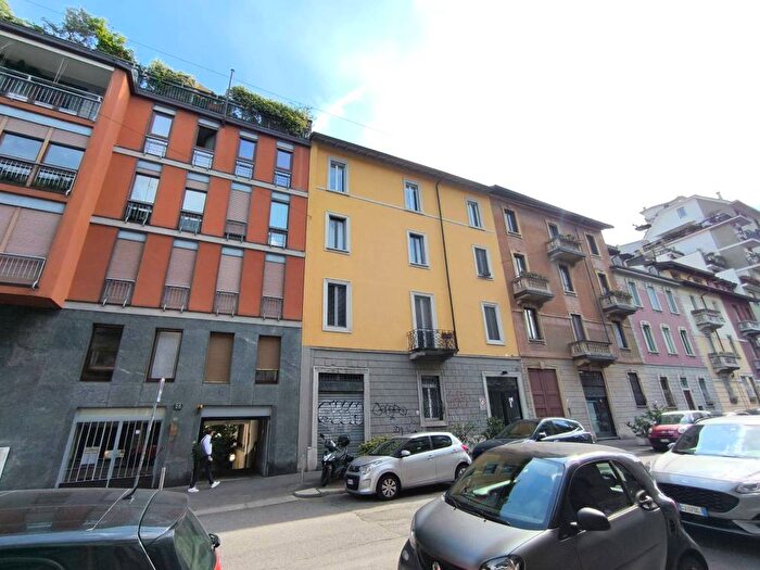 Appartamento bilocale in affitto in Via Francesco Reina, Argonne Corsica, Milano