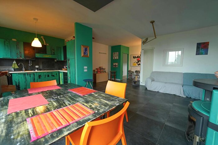 Appartamento con 7 locali in vendita in Via dellEdera, Rimini