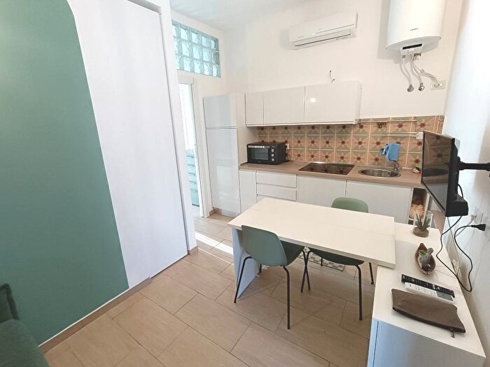 Appartamento bilocale in affitto in Via Giuseppe Meda, Ascanio Sforza, Milano