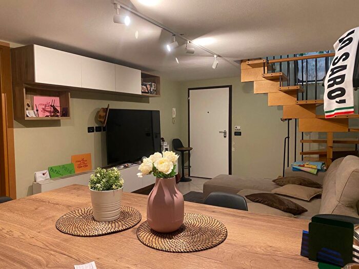 Casa con 8 locali in vendita in Cesenatico