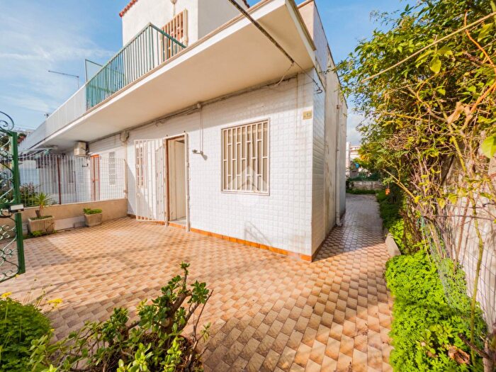 Appartamento quadrilocale in vendita in Viale Demetrio, Manfredonia