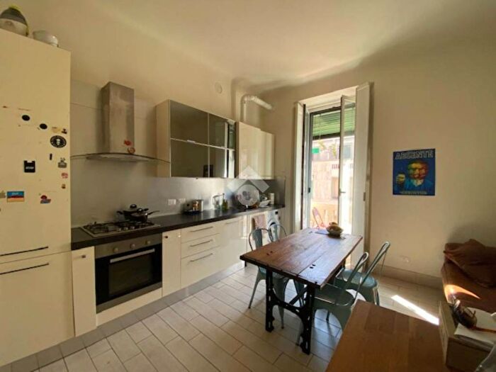 Appartamento trilocale in affitto in Via Giuseppe Ripamonti, Porta Romana Medaglie d'Oro, Milano