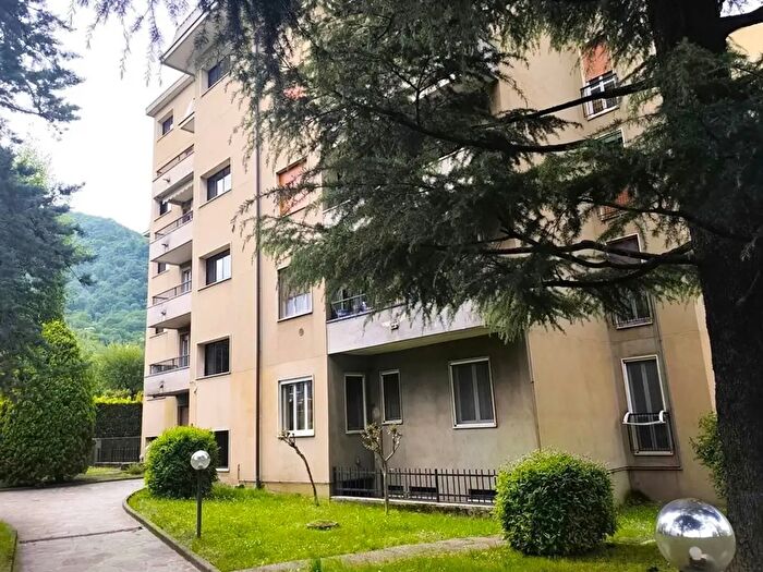 Appartamento bilocale in vendita in Via Cesare Cantù, Olginate