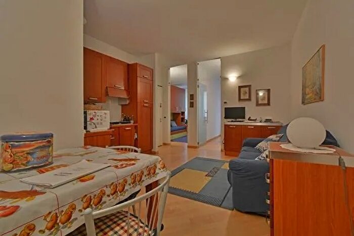 Appartamento trilocale in affitto in Via Ciarli, Varazze