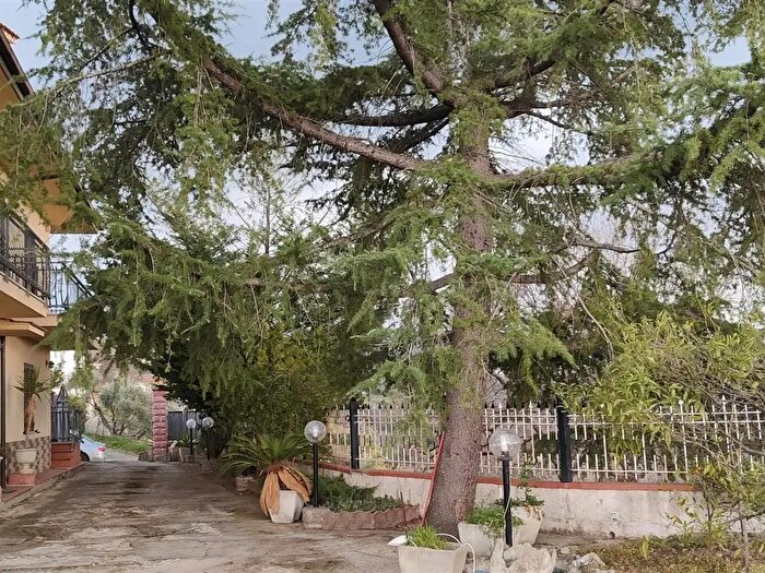 Casa con 8 locali in vendita in Via Padula, Casali del Manco
