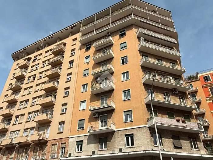 Appartamento quadrilocale in vendita in Piazza Bologna, Roma