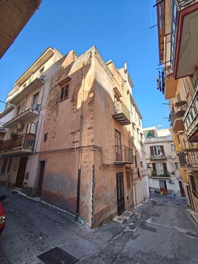 Appartamento quadrilocale in vendita in Via Casalini, Carini