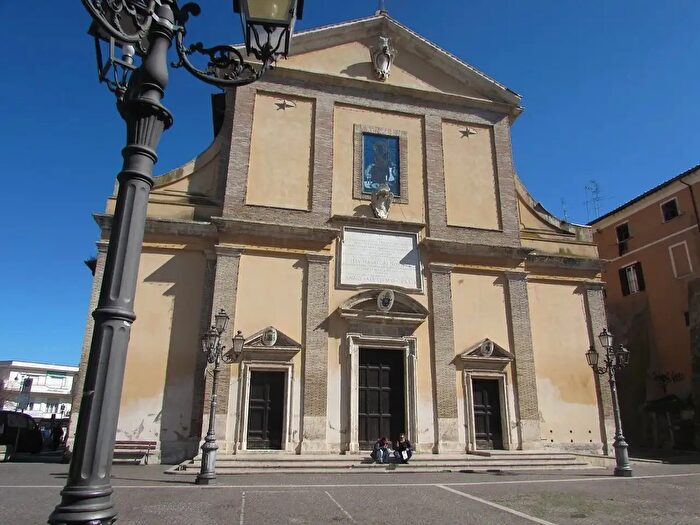 Appartamento quadrilocale in vendita in Via Camillo Benso Conte di Cavour, Monterotondo