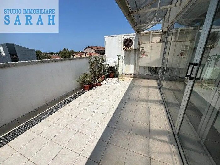 Appartamento trilocale in vendita in Via Vetraia, Viareggio