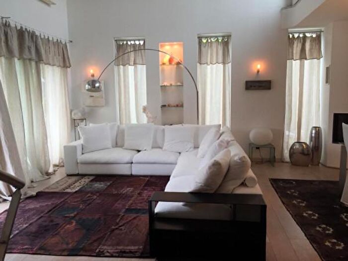 Casa con 6 locali in affitto in Via Trento, Forte Dei Marmi