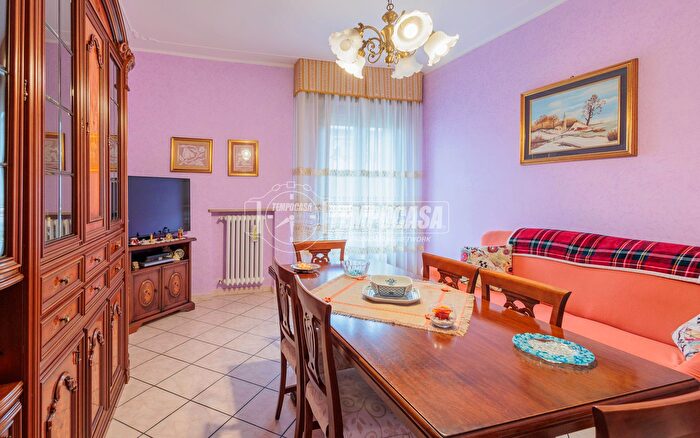 Appartamento trilocale in vendita in Parma