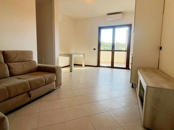 Appartamento trilocale in vendita in Via Gioele Solari, Roma
