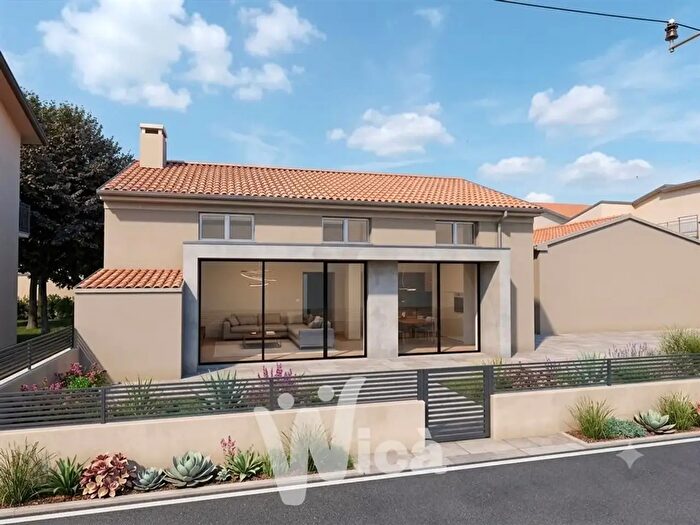 Casa quadrilocale in vendita in Viale delle Nazioni, Cesenatico