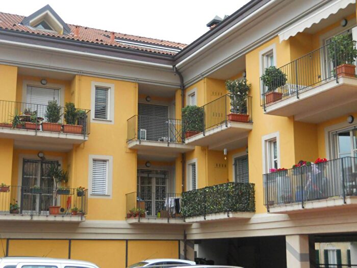 Appartamento bilocale in affitto in Via Roma, Intra, Verbania