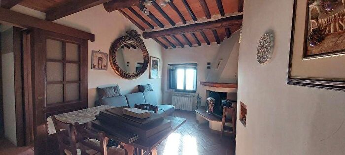Appartamento trilocale in affitto in Via Modenese, San Felice, Pistoia